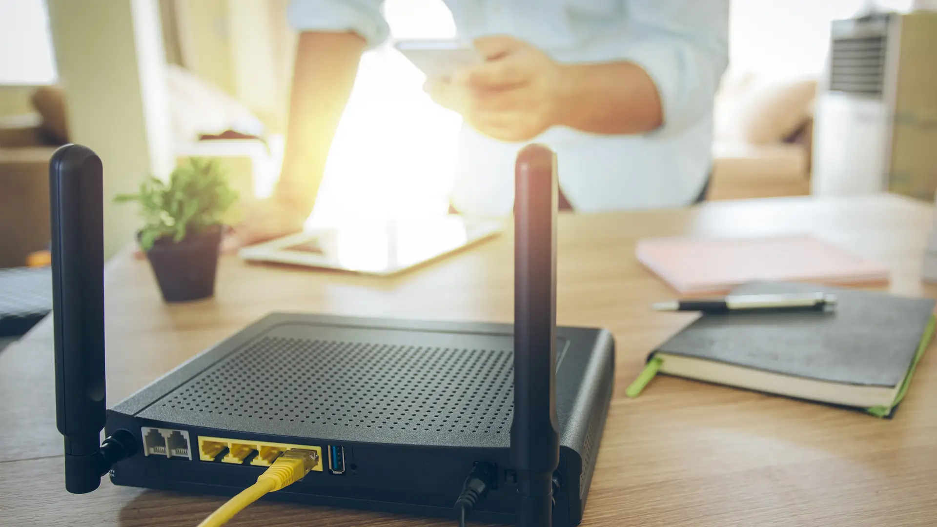 Router simboliza fibra router de pepephone Router simboliza fibra router de pepephone
