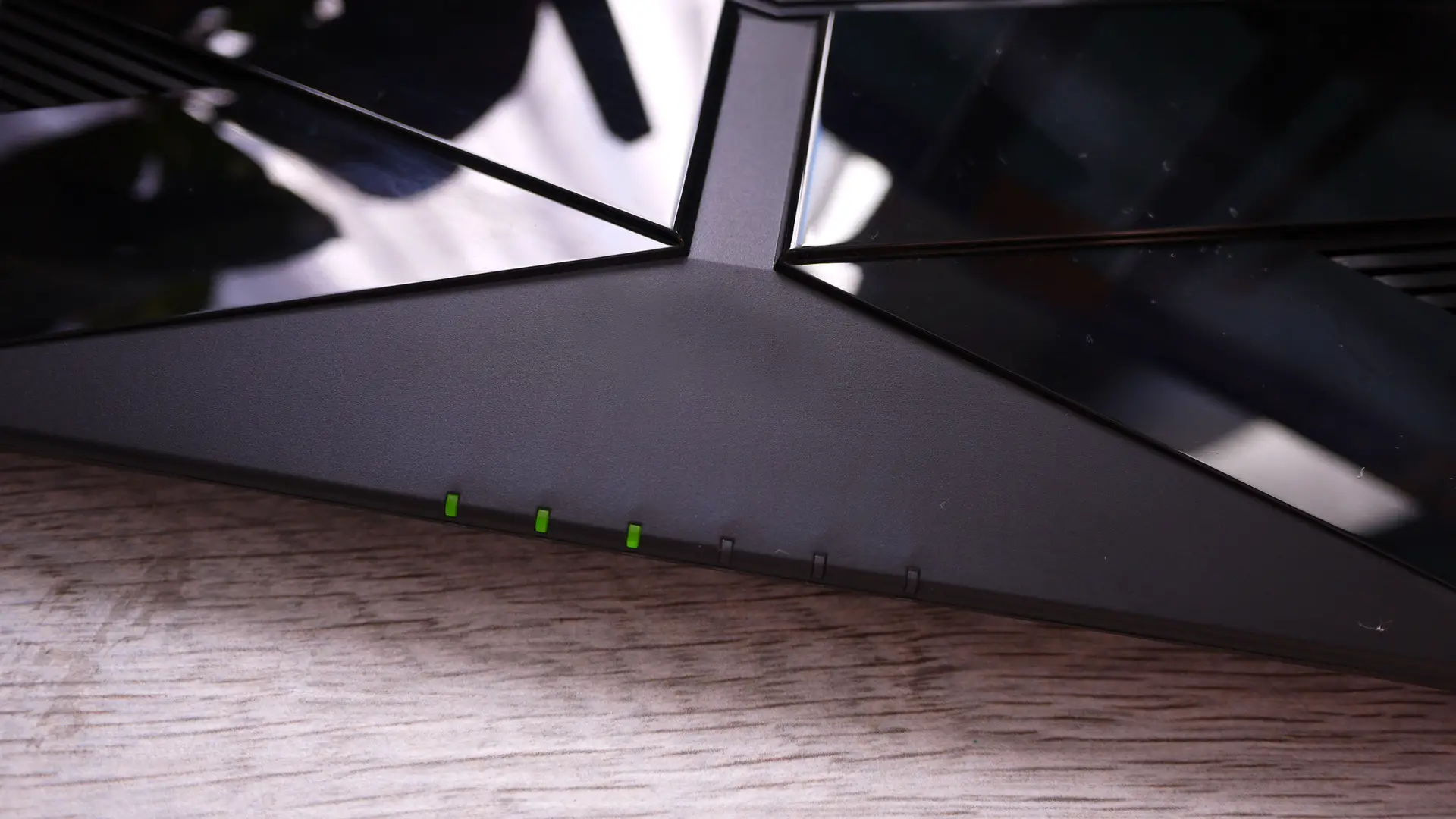 Detalle luces router representa fibra telecable Detalle luces router representa fibra telecable