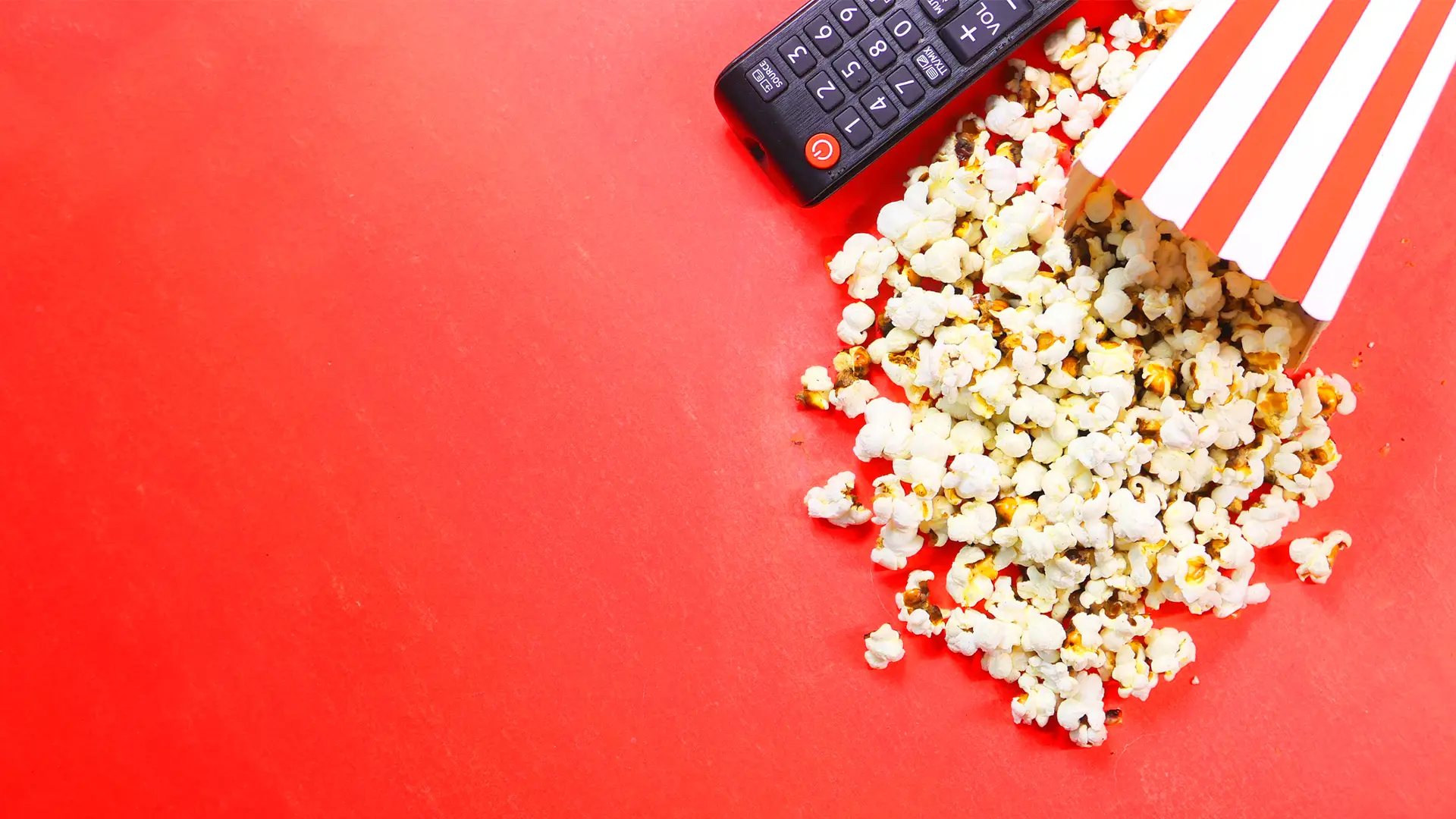 Mando tv y palomitas simbolizan vodafone entretenimiento Mando tv y palomitas simbolizan vodafone entretenimiento
